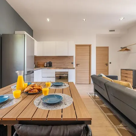 Superbe Avec Balcon Proche Monaco Apartamento *